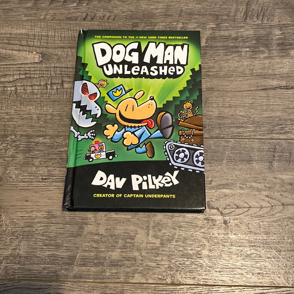 DOG MAN Graphic Novel-Book 2